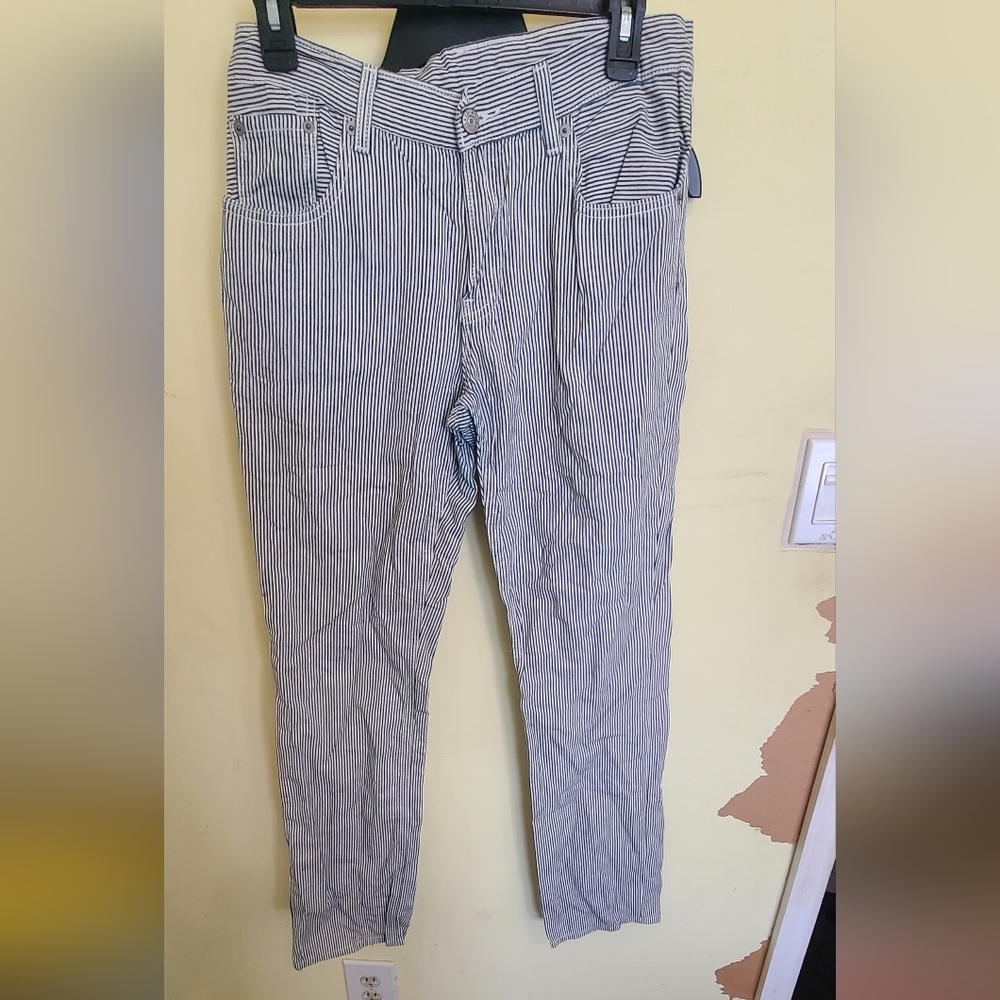 Levi's women's Pinstripe Chinos - Black and White